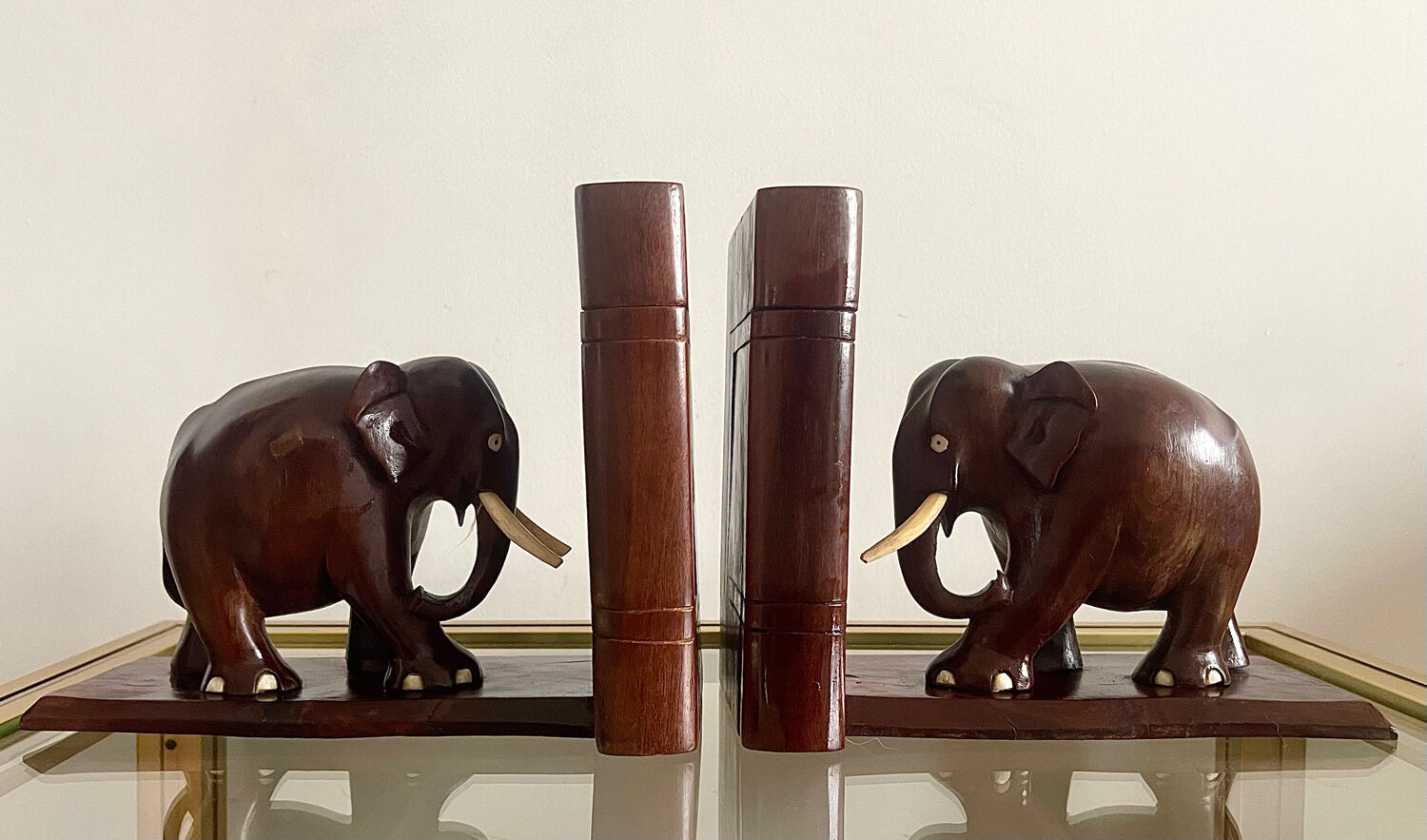Elephant bookends