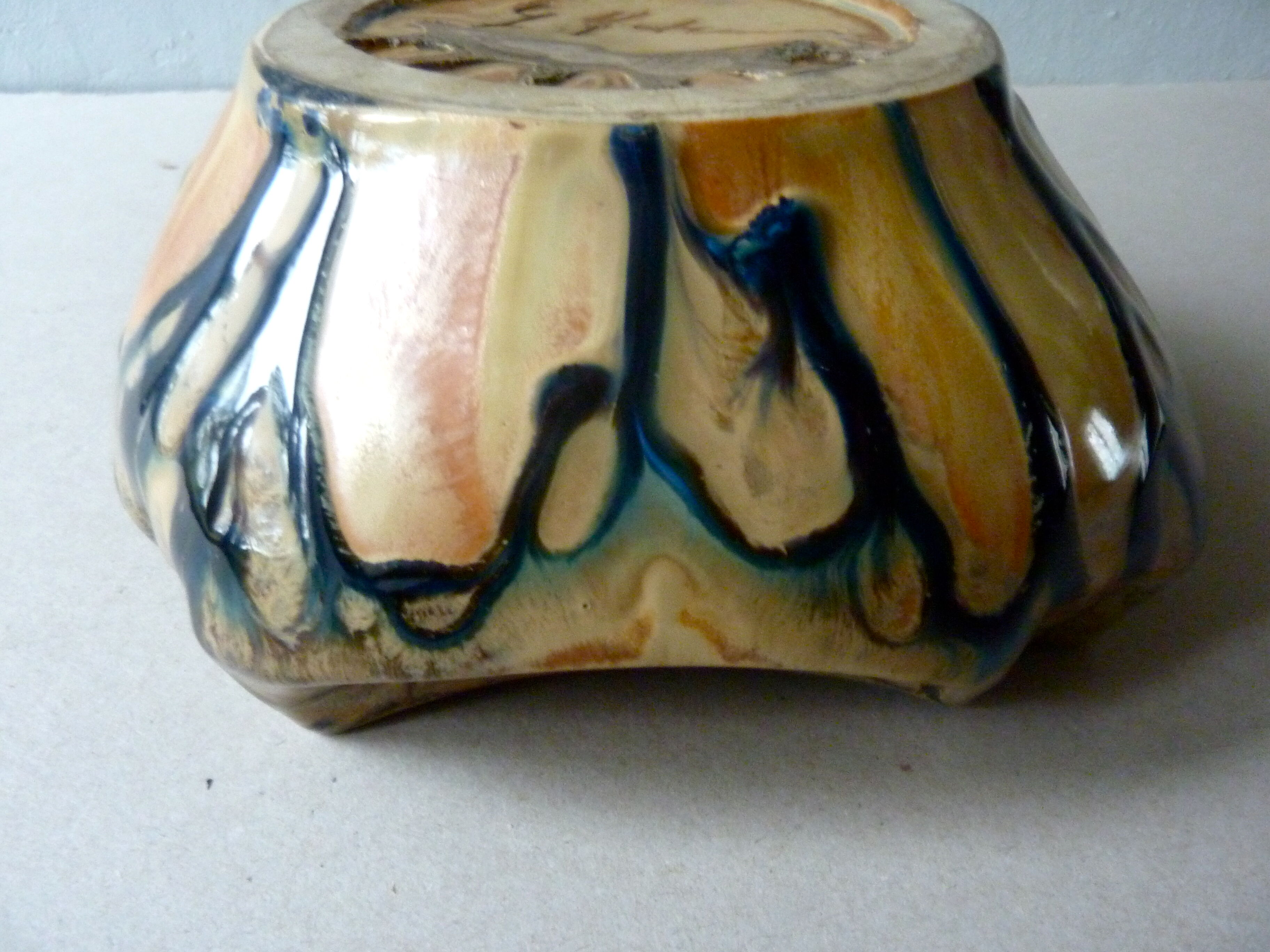 Void signed pocket méténier, enamelled stoneware, period art deco