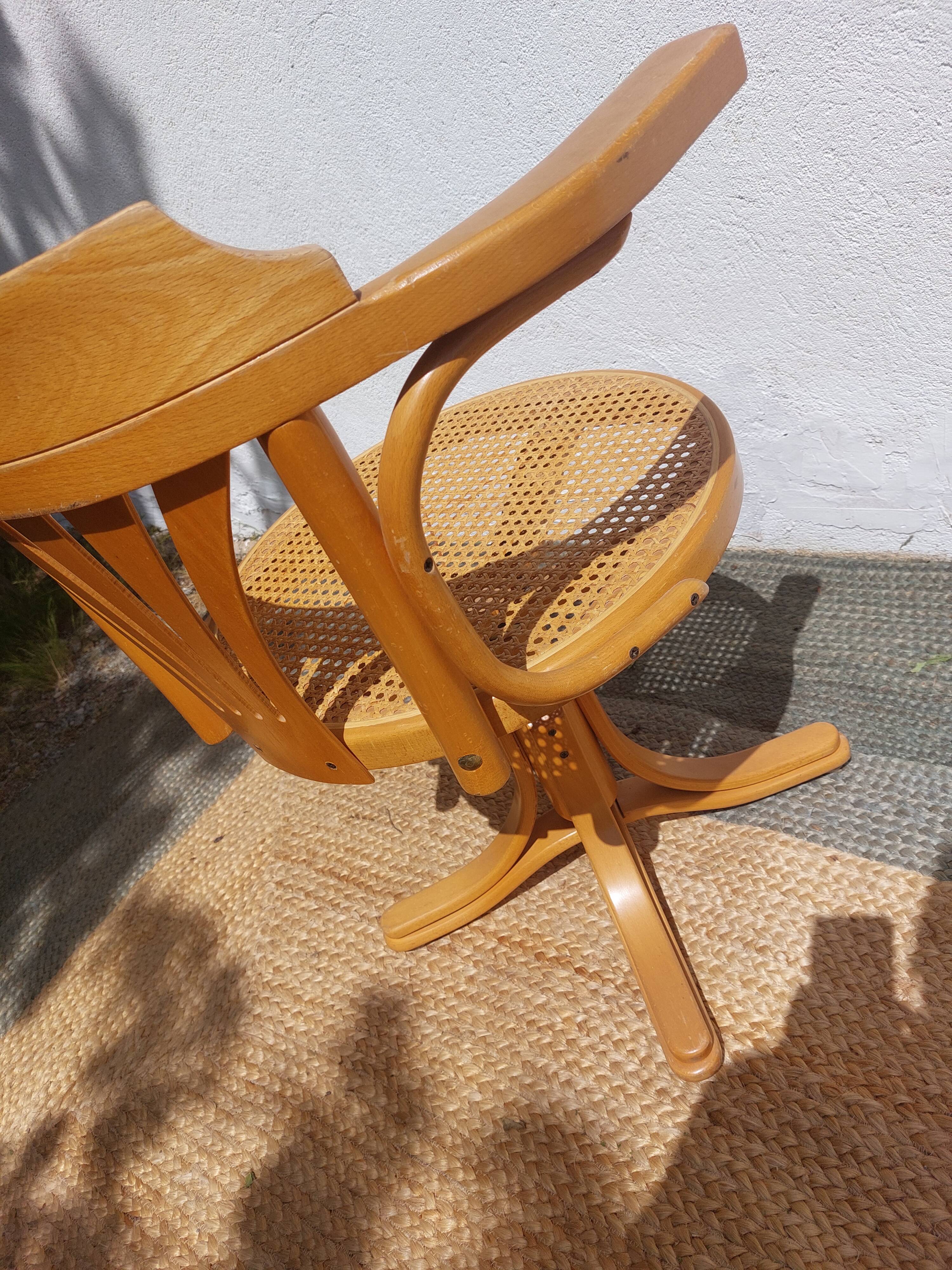 fauteuil tournant bois et cannage, vintage