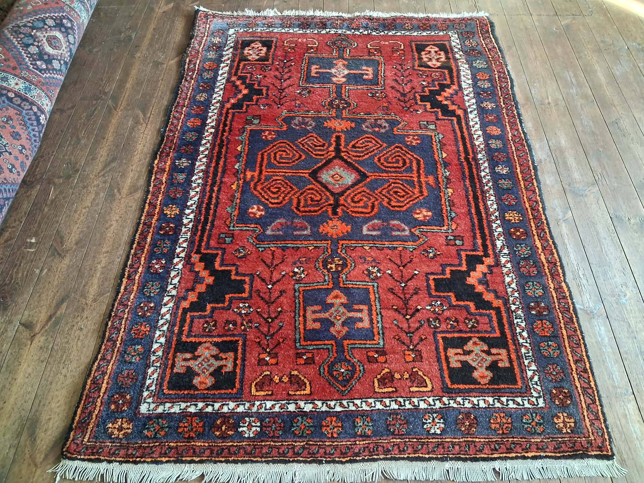 Handmade Persian Hamadan rug 185x130cm
