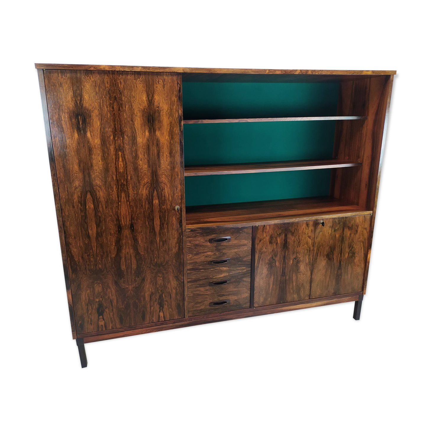 Scandinavian library buffet