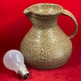 Contemporary ceramics, signature to identify