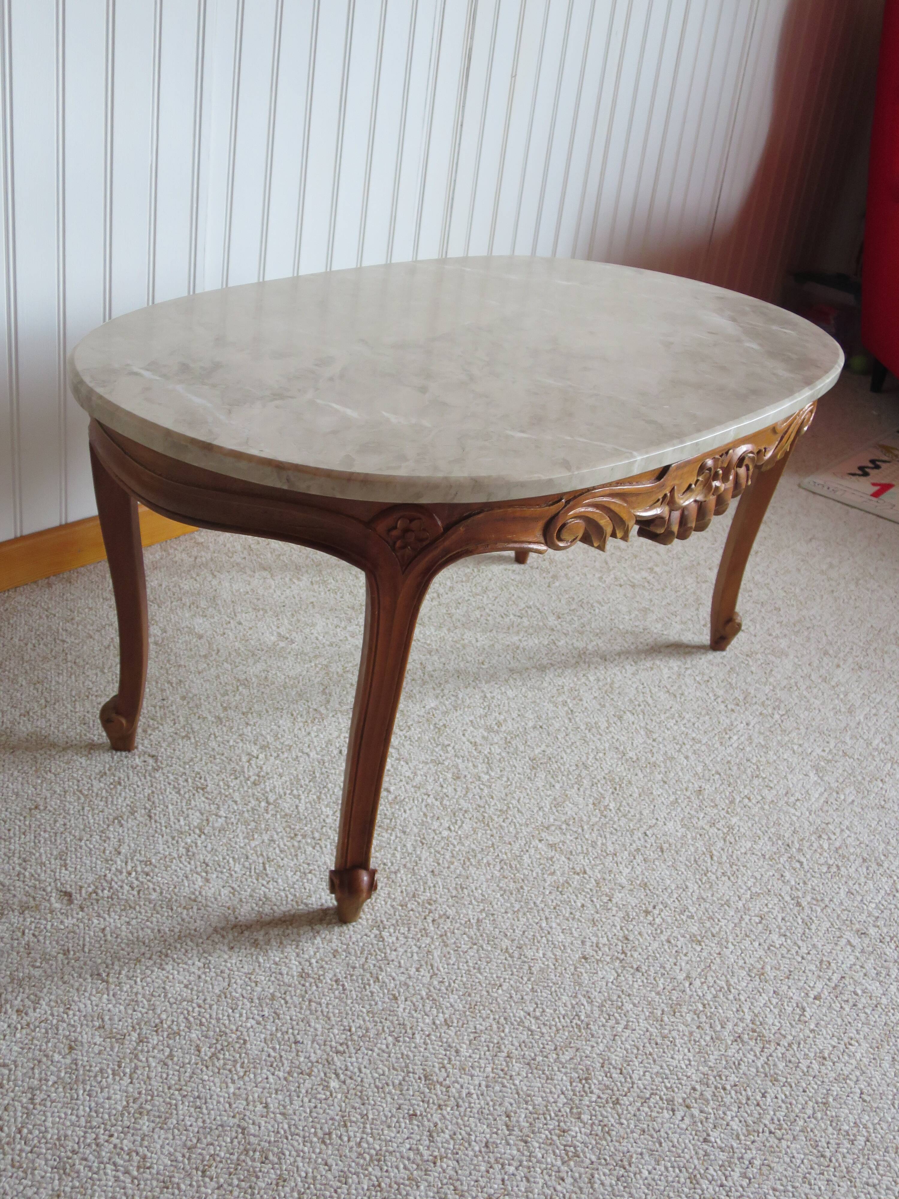 Oval coffee table - carved wood - white veined marble - Regency / Louis XV style