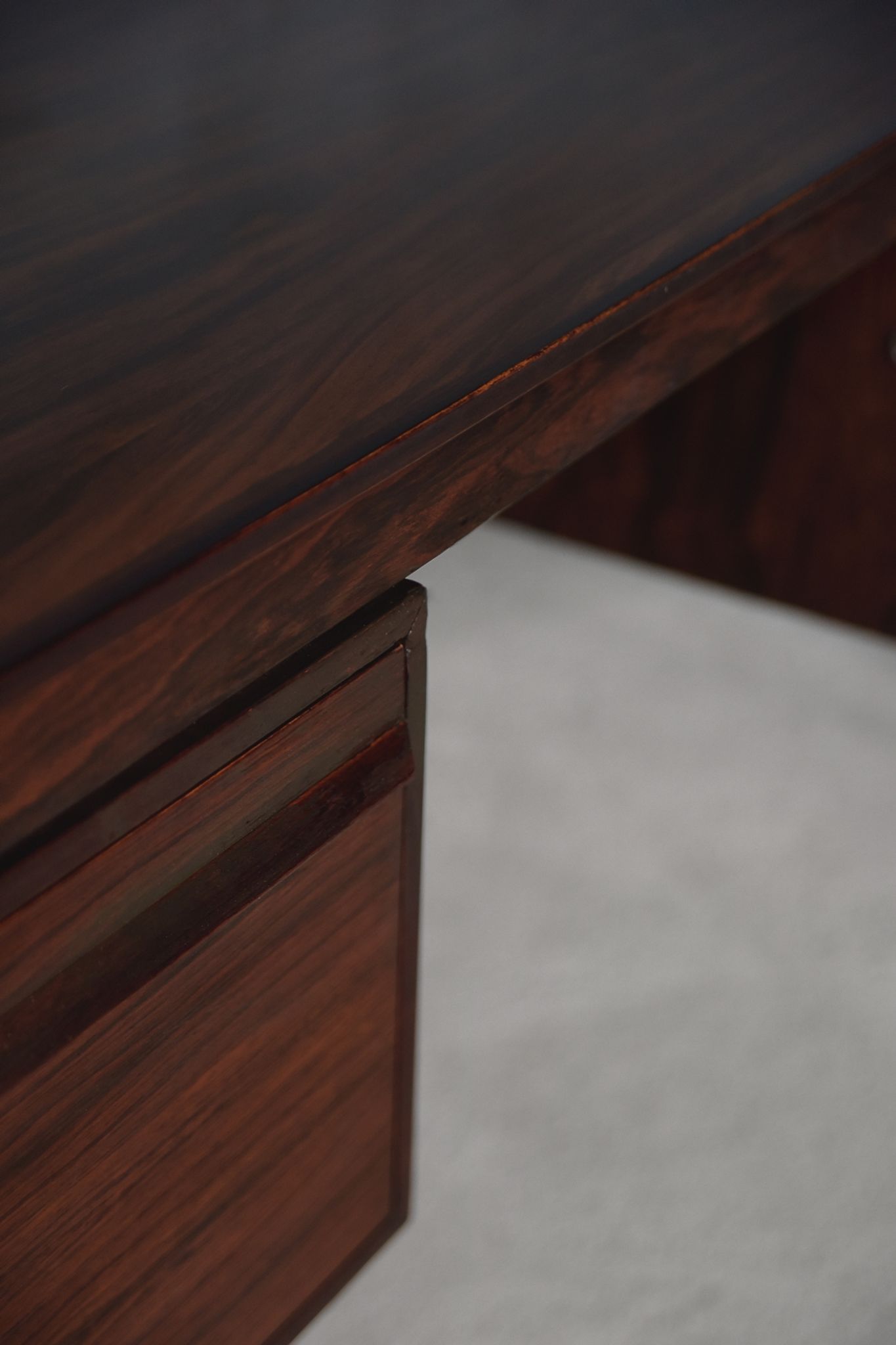 Executive rosewood Norwegian desk by Torbjørn Afdal for Haug Snekkeri AS Bruksbo, 1960s