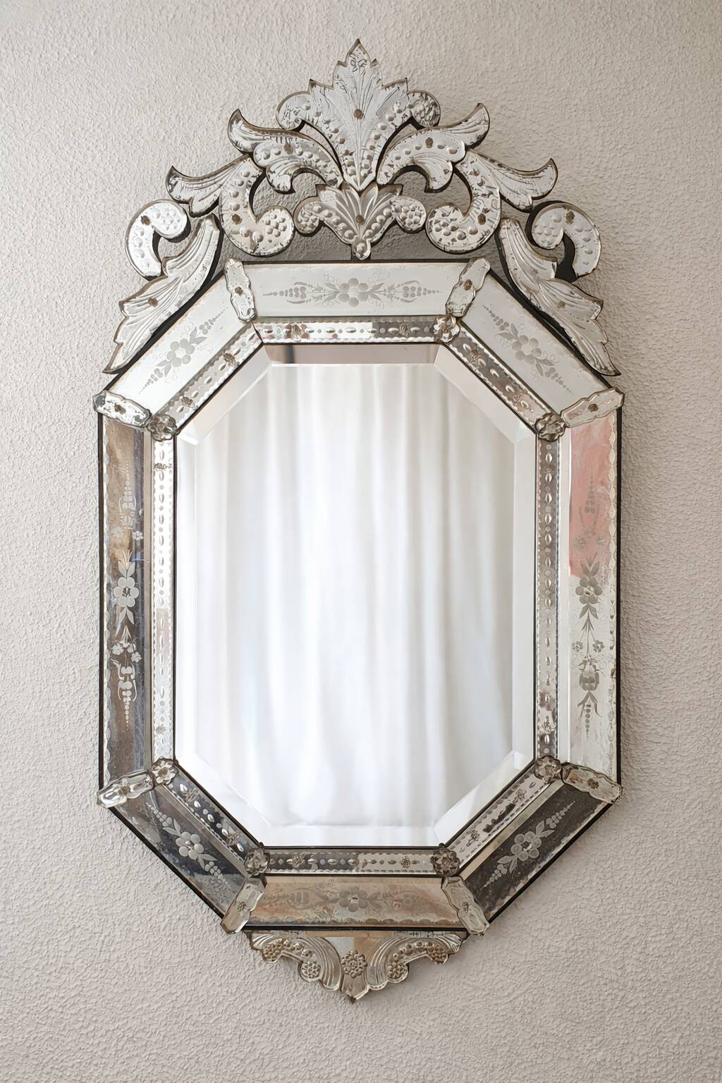 Antique Venetian mirror from the late 19th century – bevelled glass & engraved decoration – 124 x 68