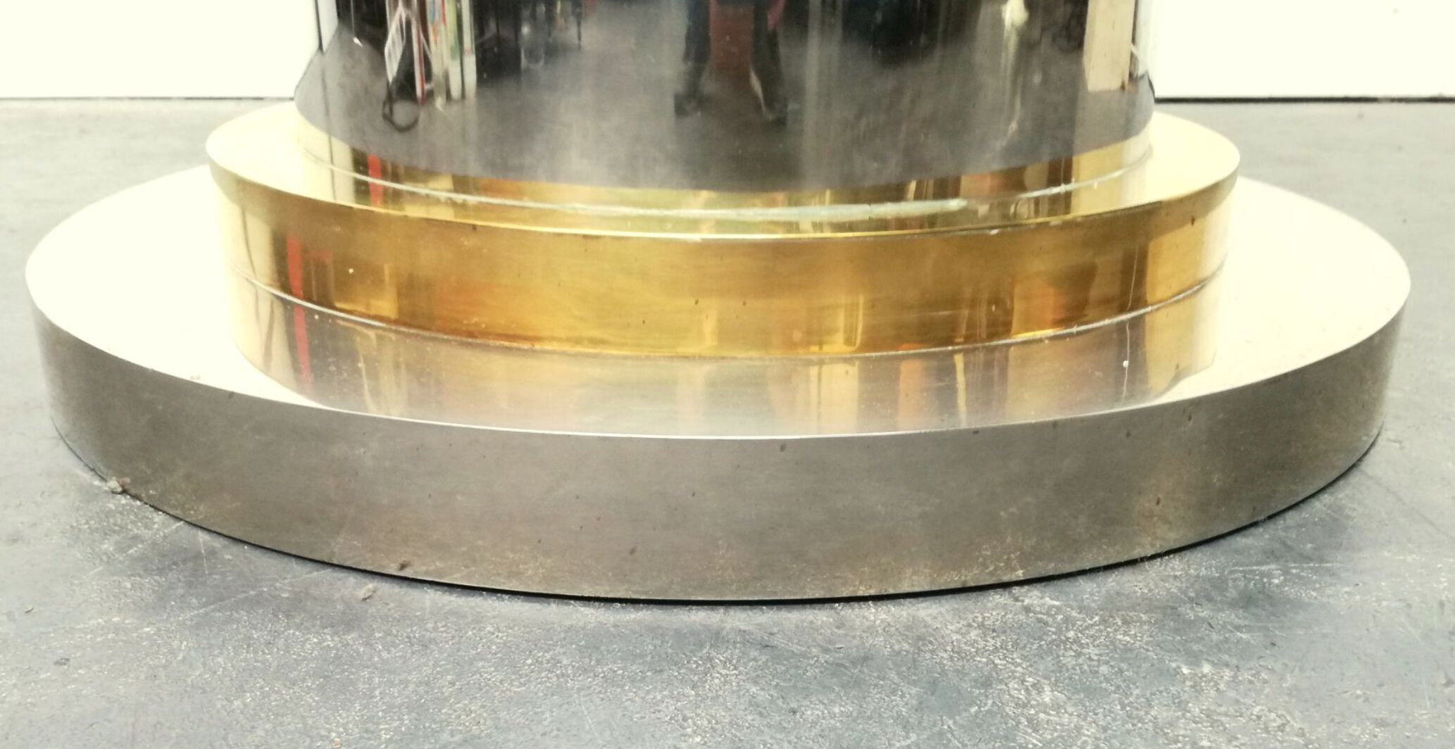 Jansen dining table 1970