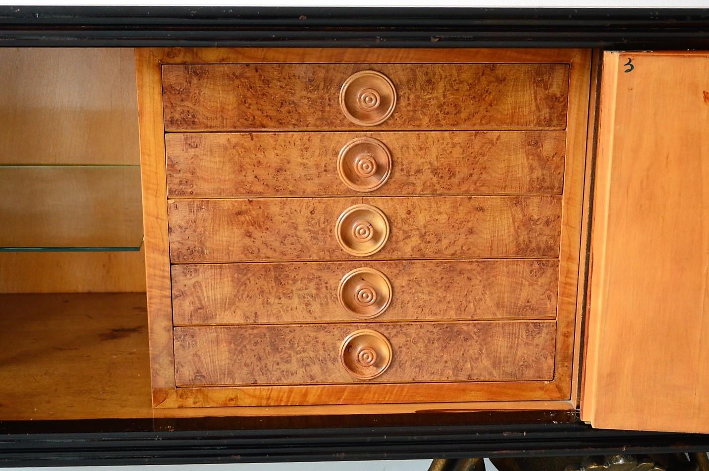 Enfilade in root wood 1940 s