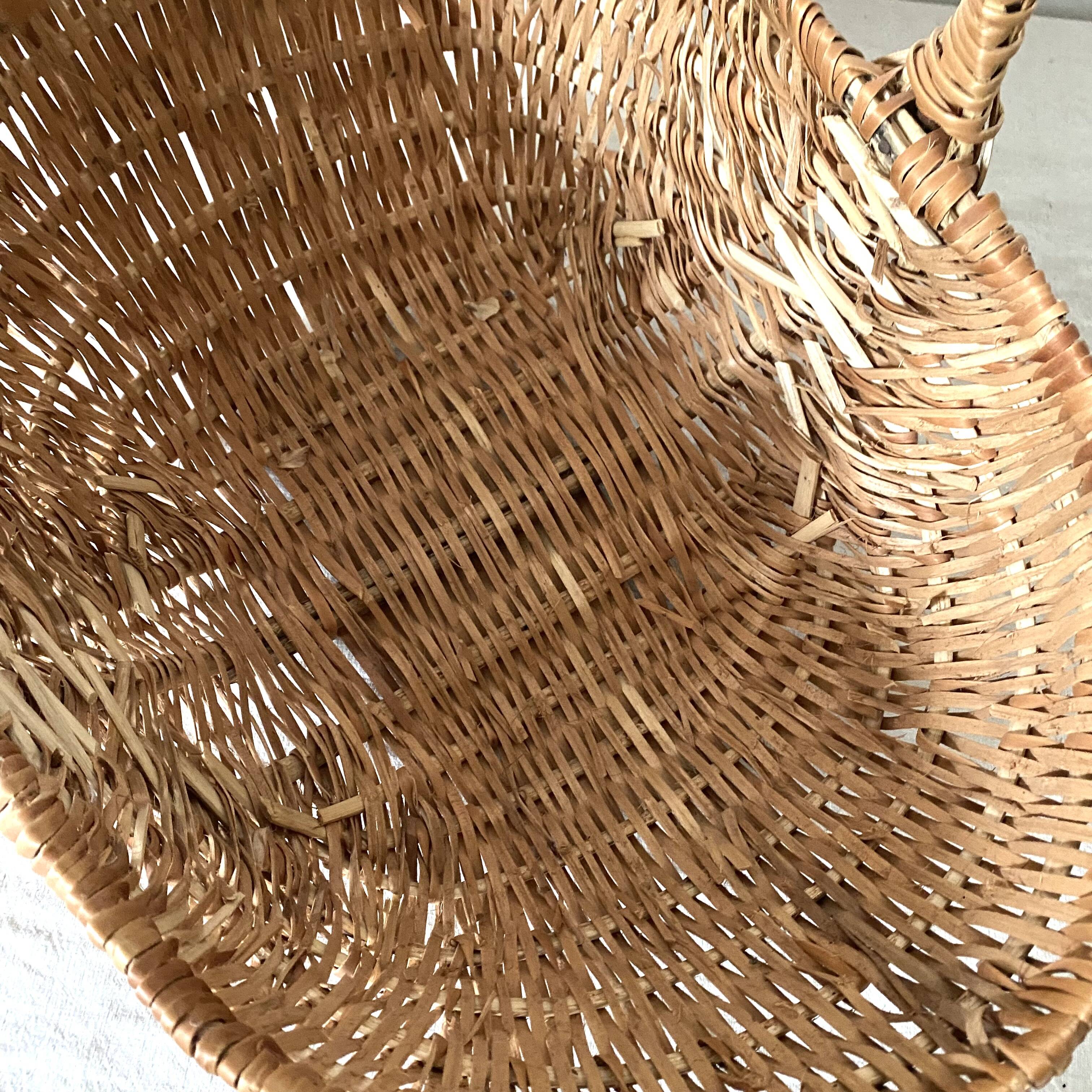 Woven wicker basket