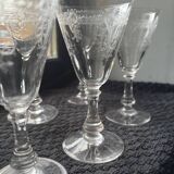 10 wine glasses