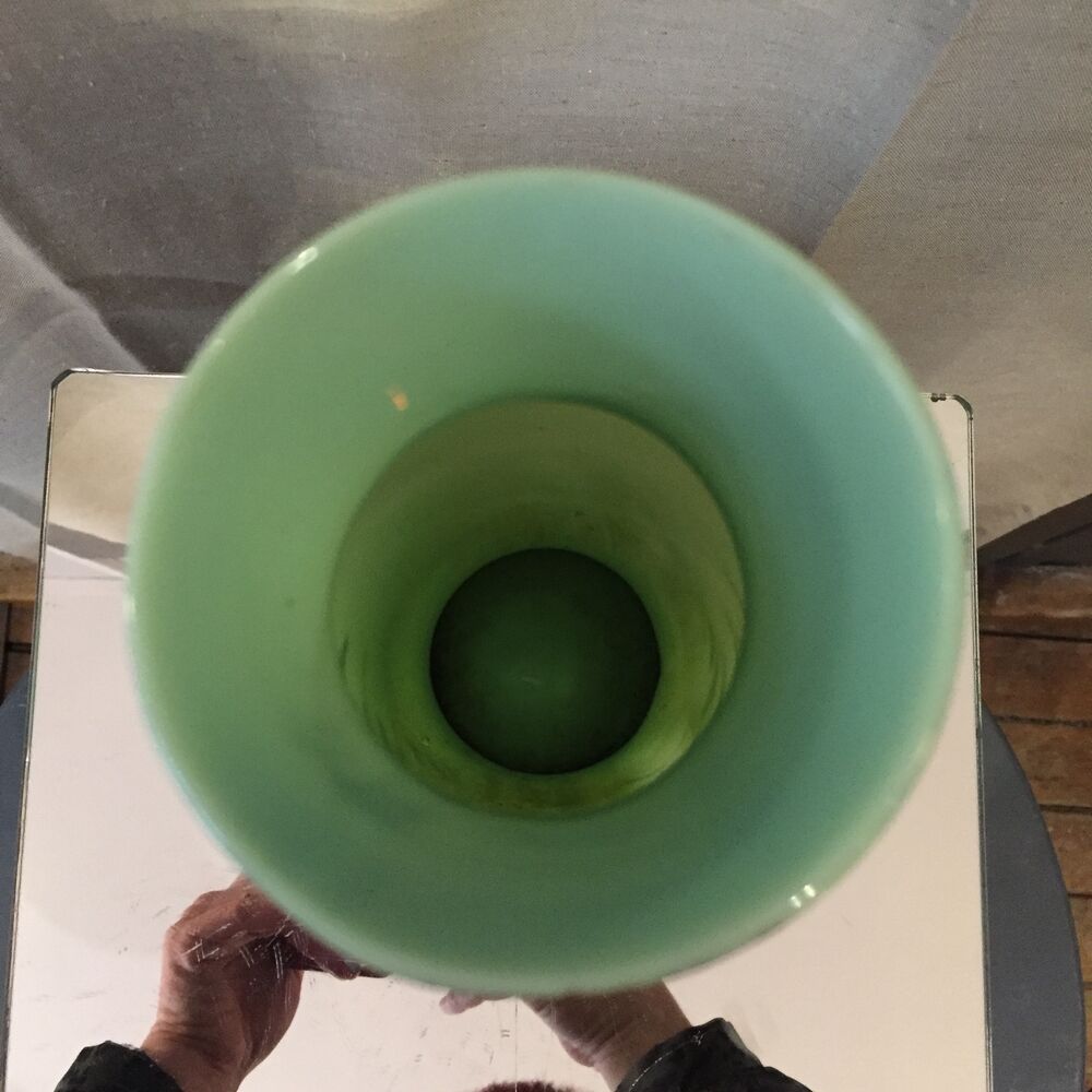 Green opaline vase decorated with cherubs painted and enamelled motifs