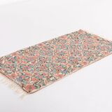 Tapisserie vintage brodée à la main