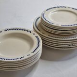 Service of 18 vintage dessert, hollow and flat plates with checkerboard pattern, 1950s