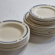 Service of 18 vintage dessert, hollow and flat plates with checkerboard pattern, 1950s