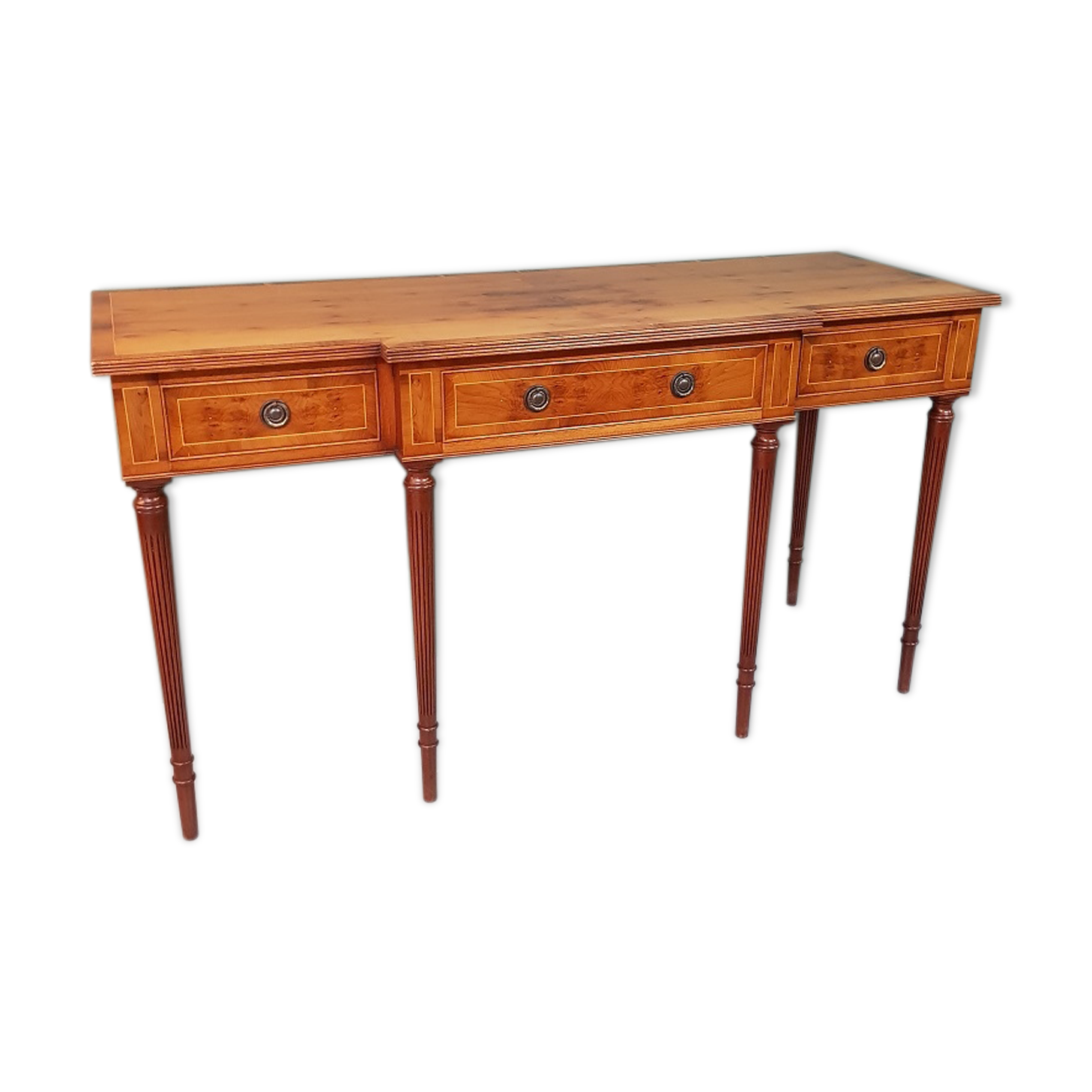 Classic english Taxus veneer wall table