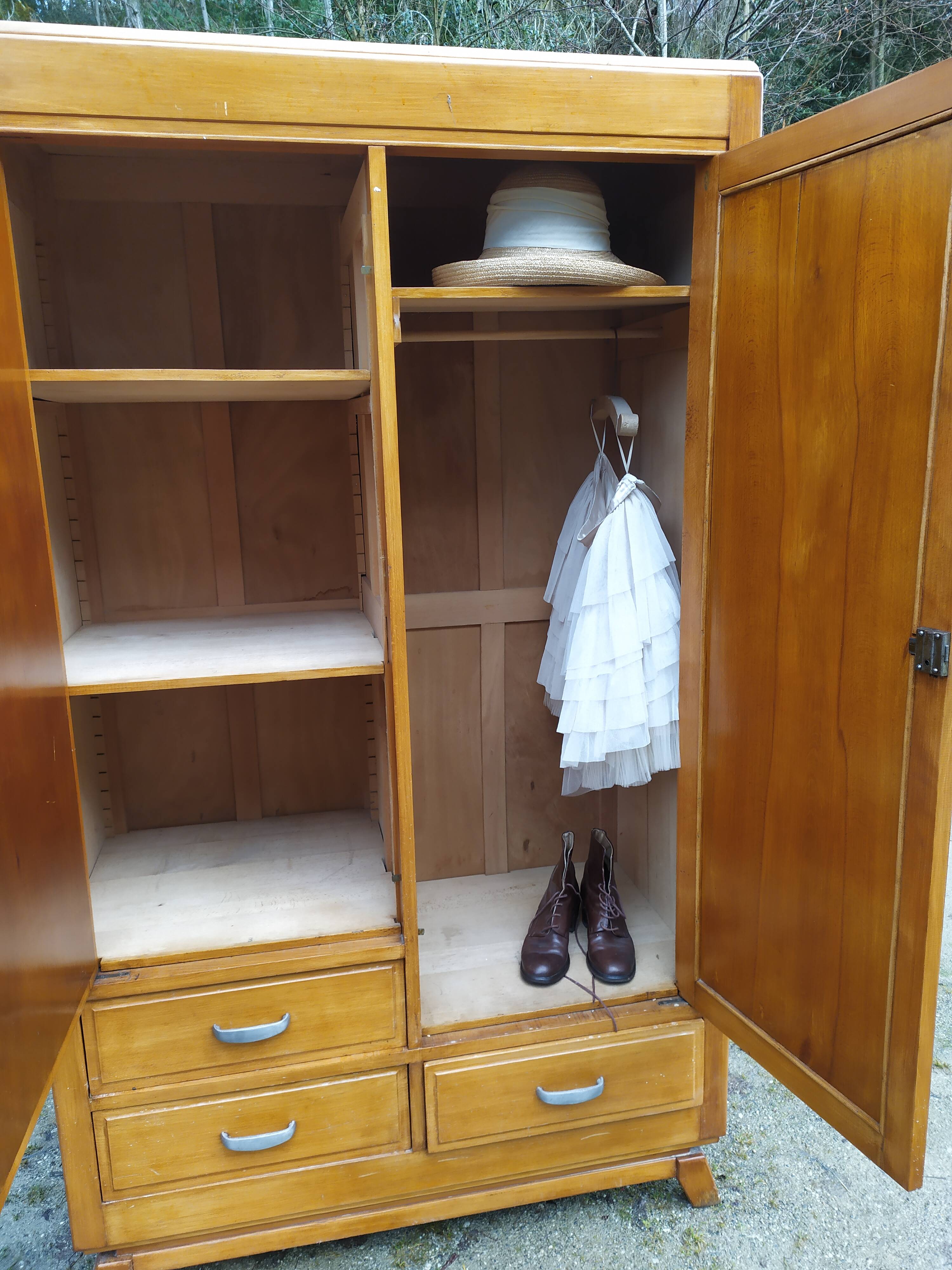 Armoire parisienne années 50