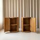 Paire de tables de nuit / tables d’appoint en loupe d’orme – Design contemporain