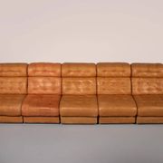 Superbe ensemble de canapés modulaires en cuir cognac des années 1970.