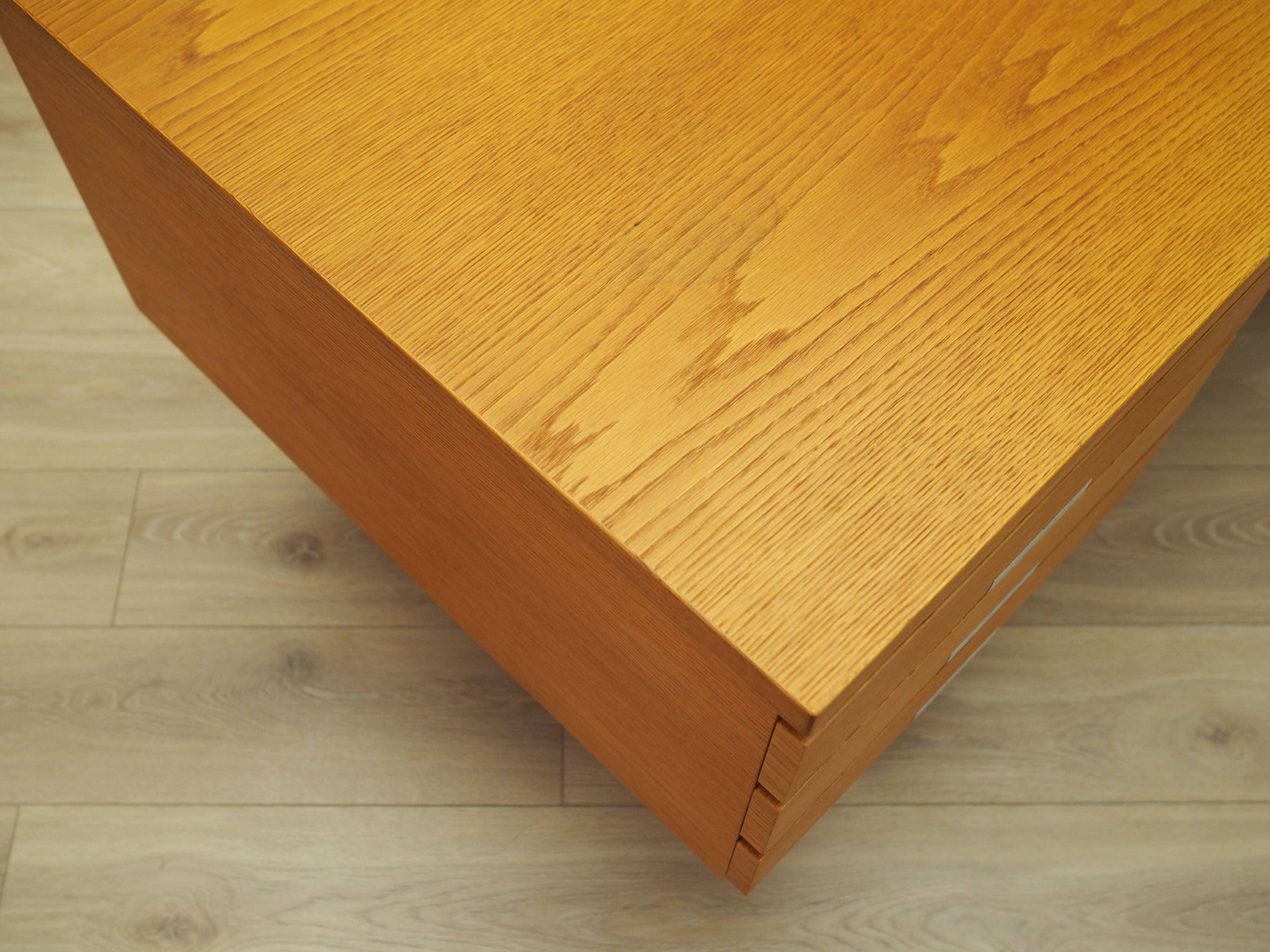 Ash desk, Danish design, 1970s, manufacturer: Eigil Petersens Møbelfabrik