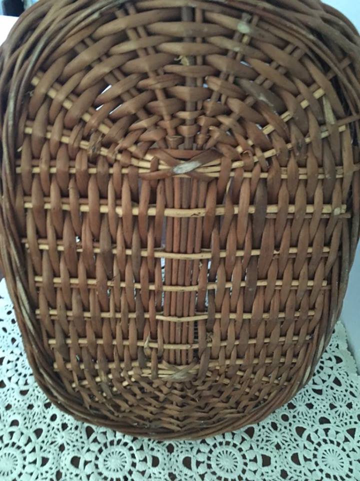 Woven wicker basket