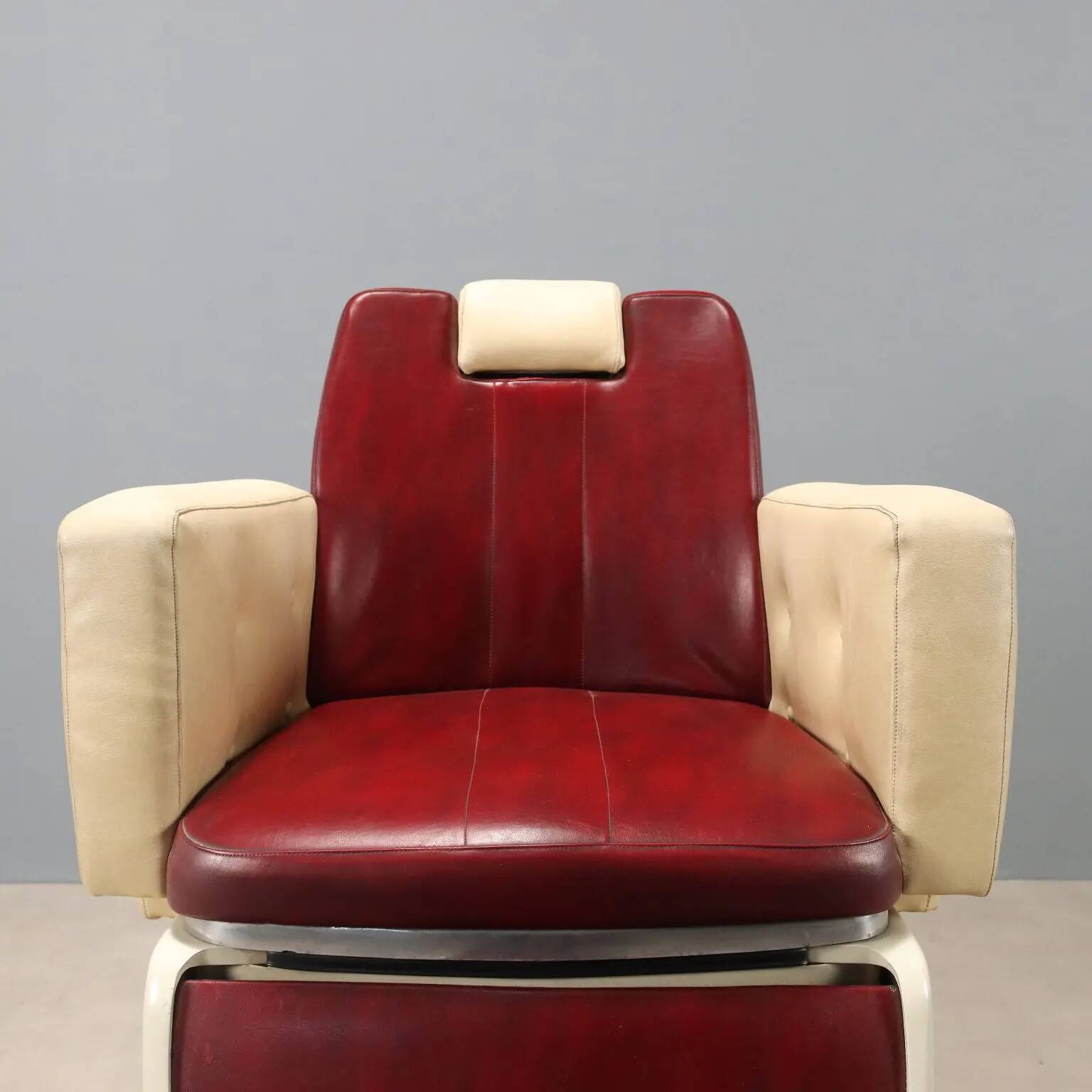 Fauteuil de barbier vintage en métal émaillé et similicuir design années 1960