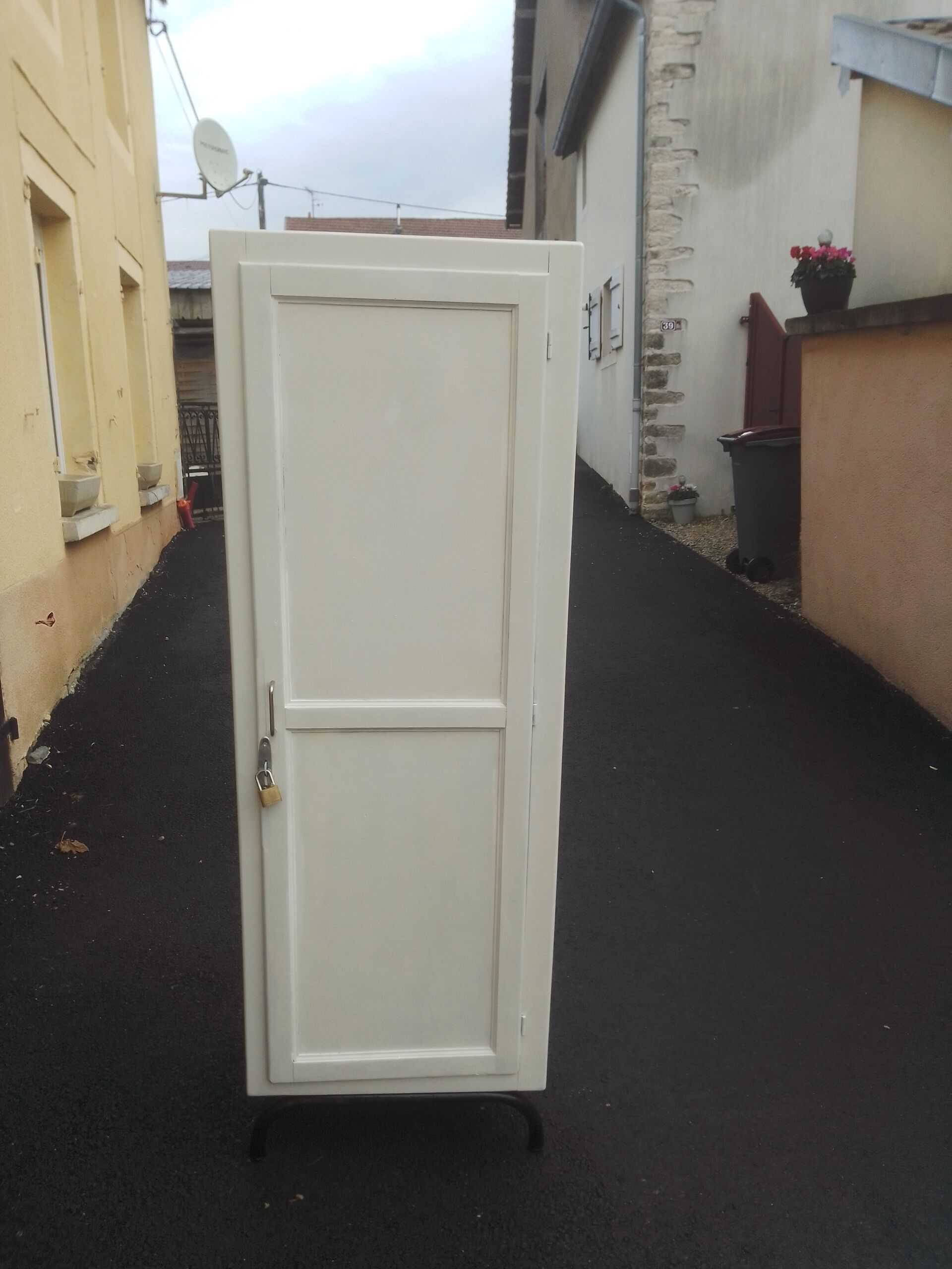 Cupboard