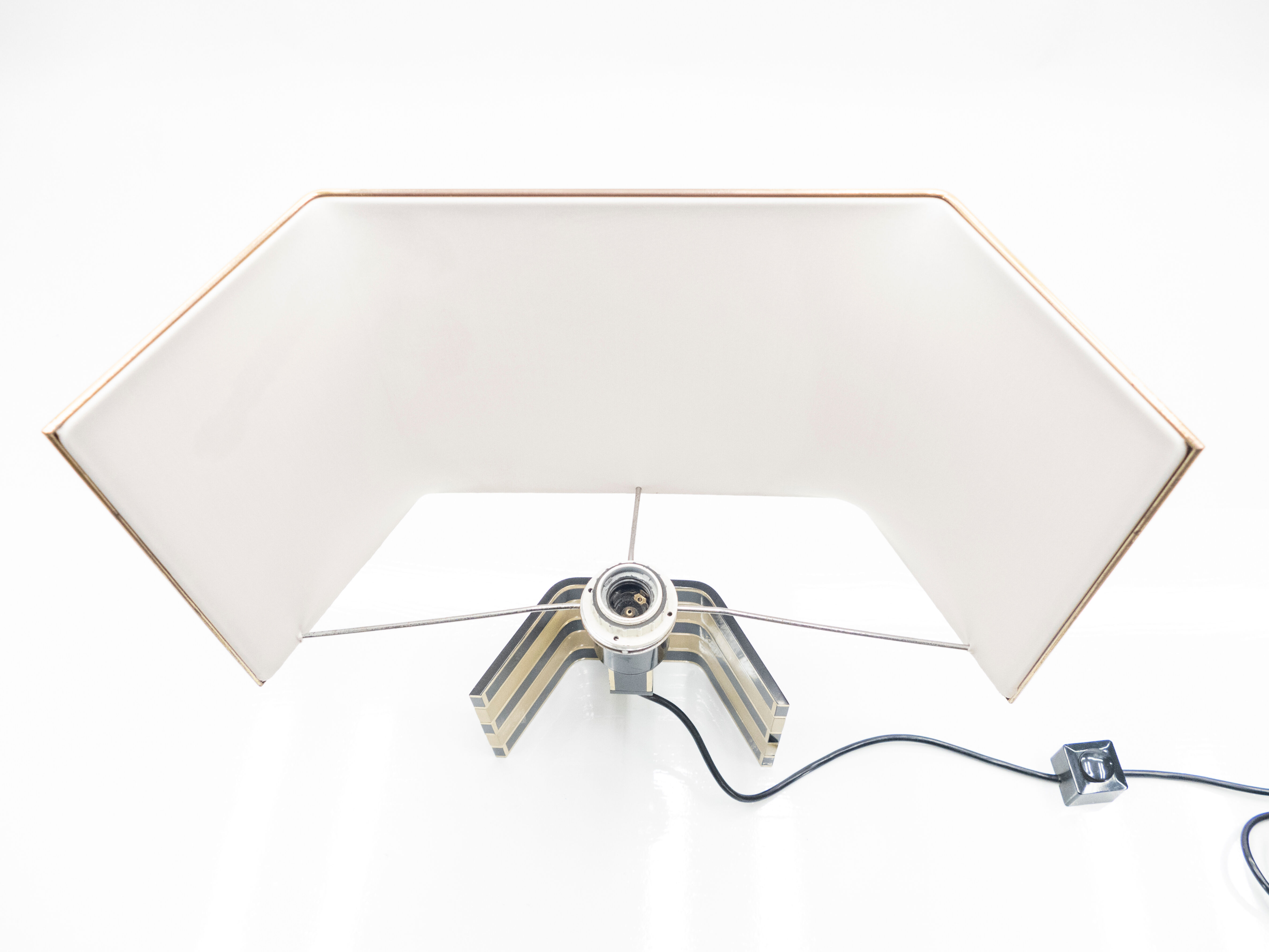 Lampe italienne de Romeo Rega noire et laiton 1970