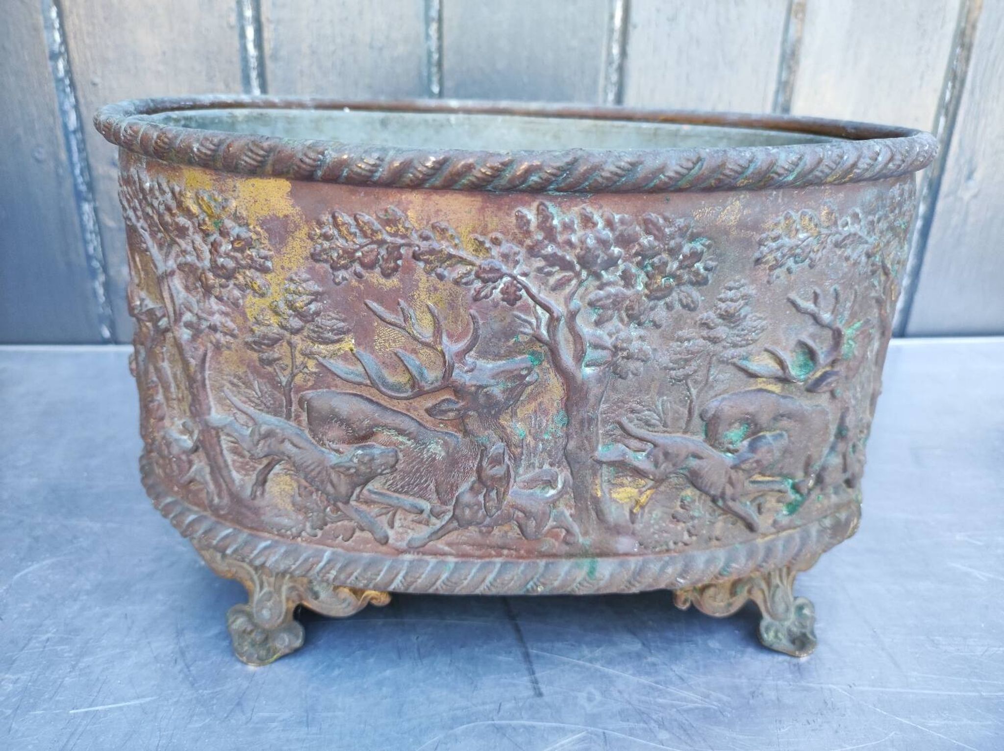 Table planter, 19th century, deer hunting motif