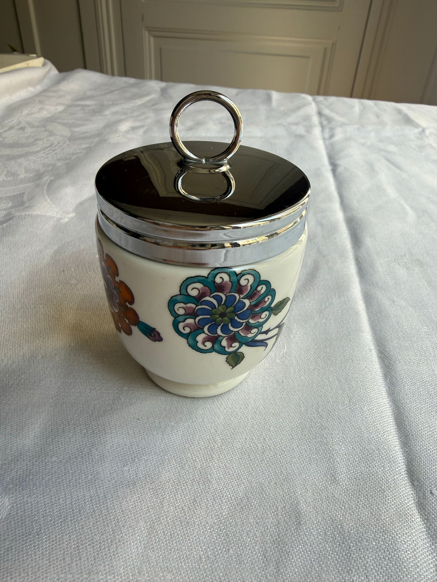 Egg coddler porcelaine anglaise Royal Worcester « Palmyra »