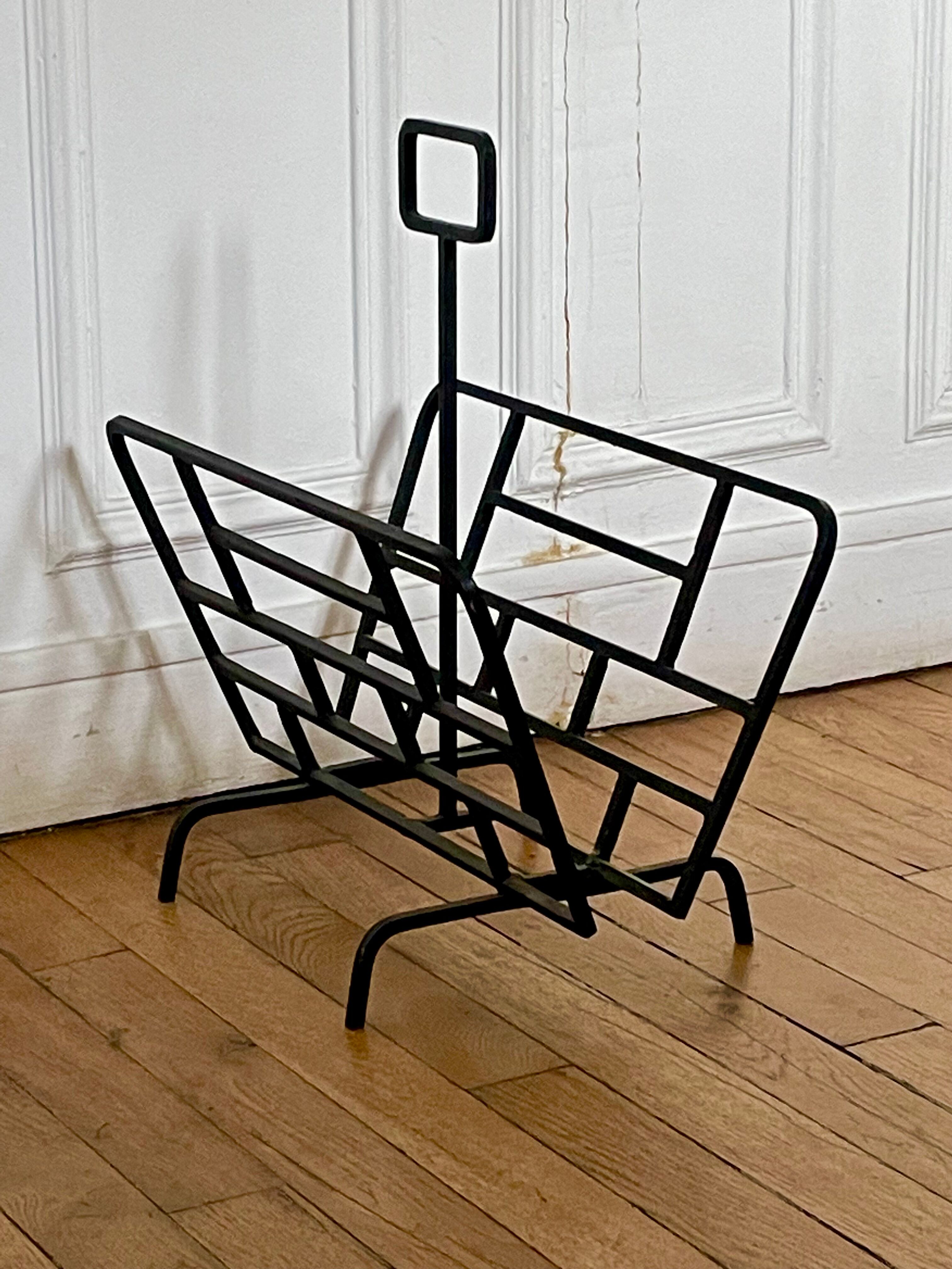 Large vintage wrought iron magazine holder, 1970