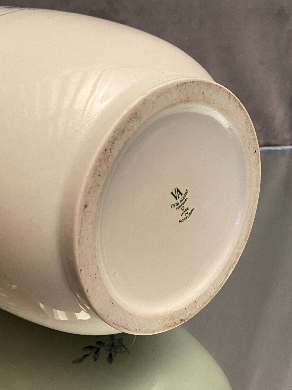 Vase with Far Eastern porcelain decoration from Portugal Vista Alegre