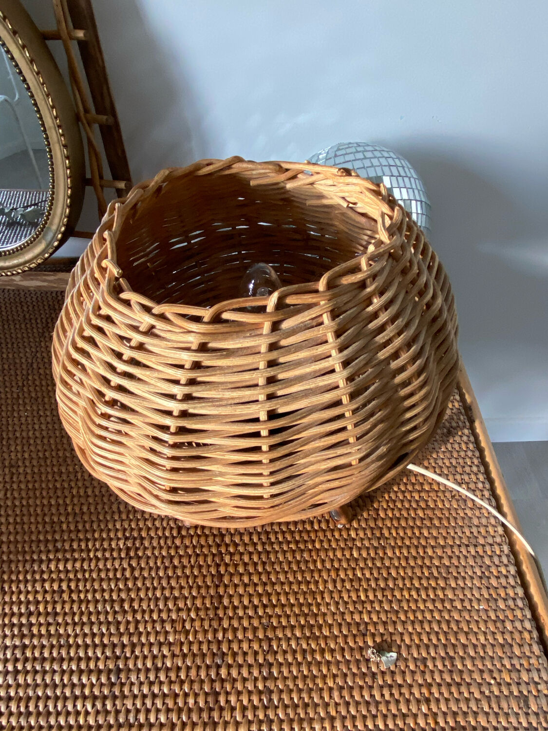 Rattan lamp