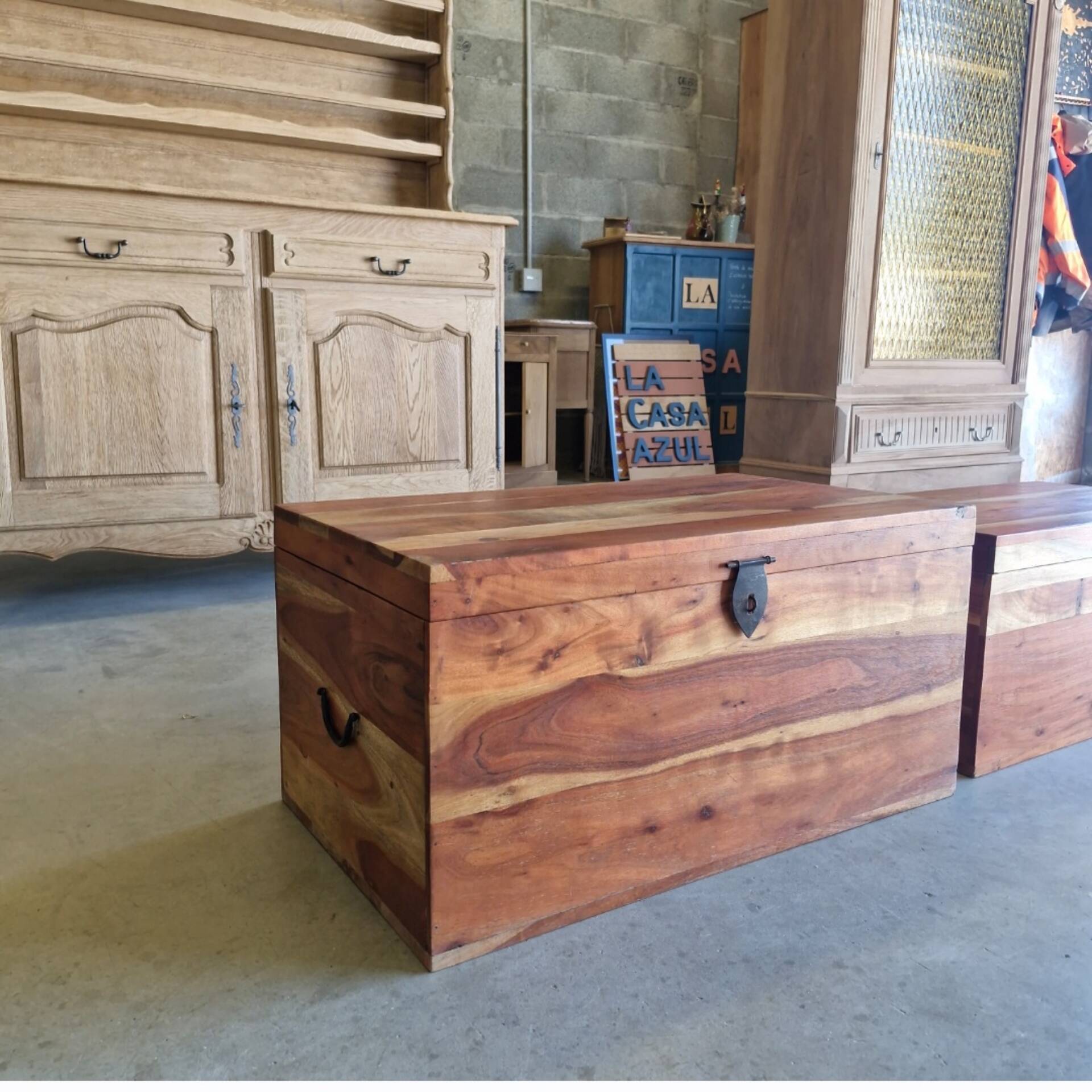 3 nesting chests in solid acacia