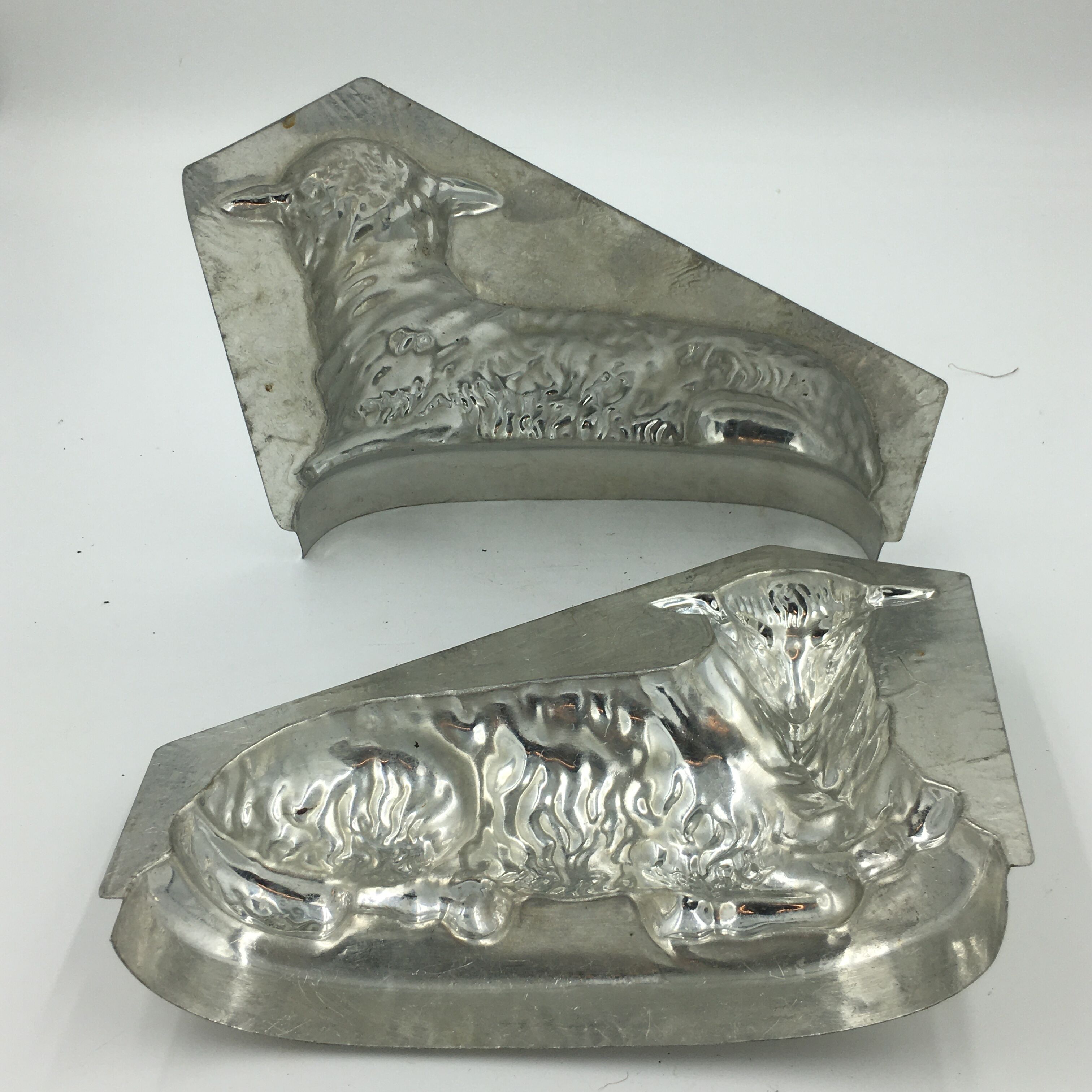 Pascal lamb ice mold