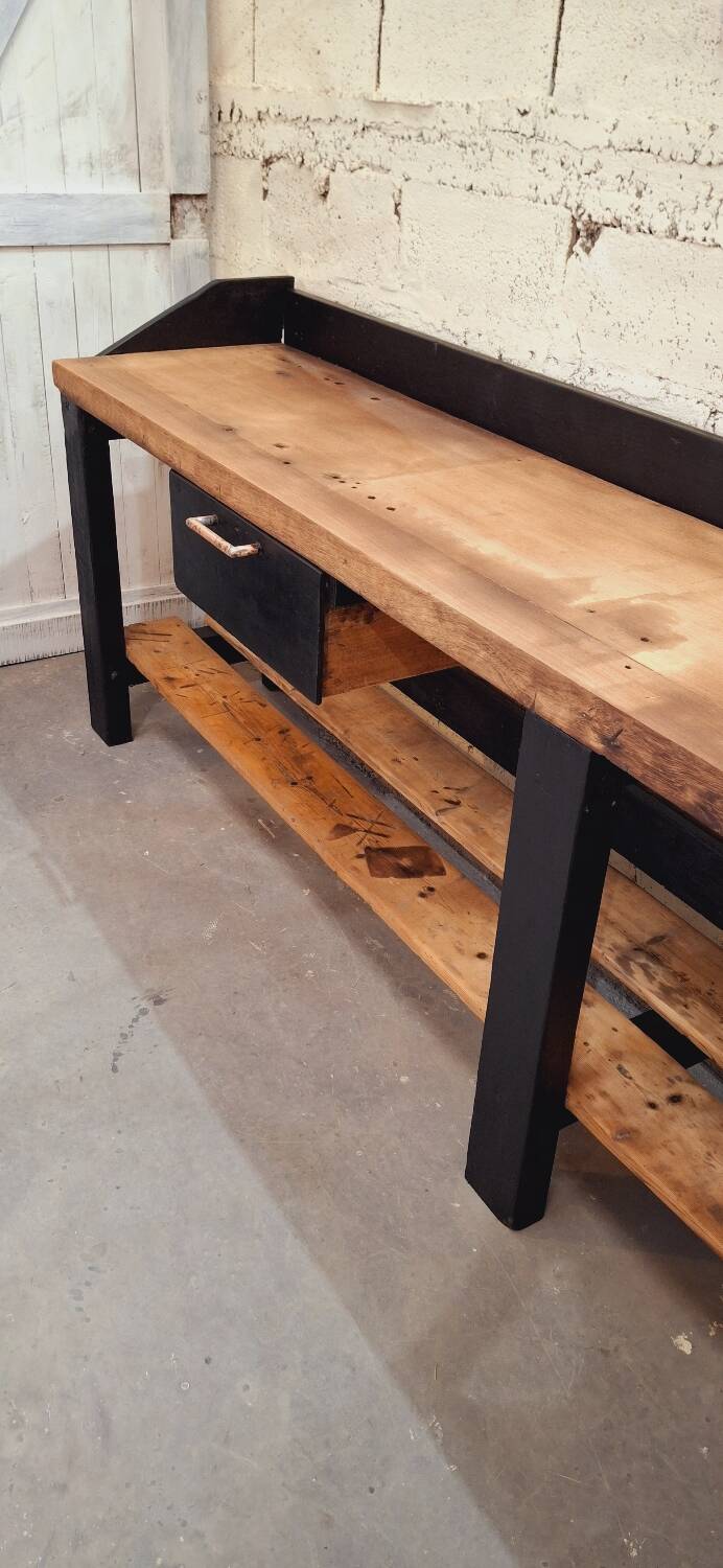 Old workbench