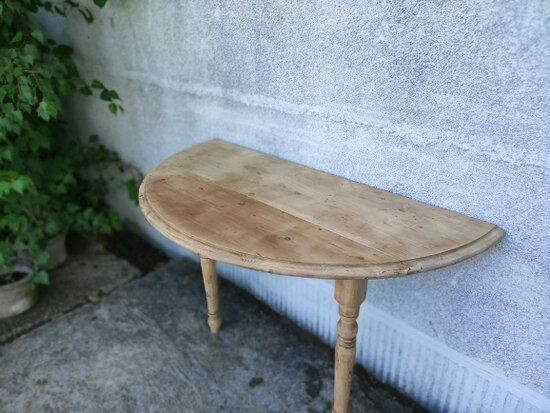 Half-moon table, console