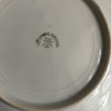 7 iridescent plates with bird decoration
