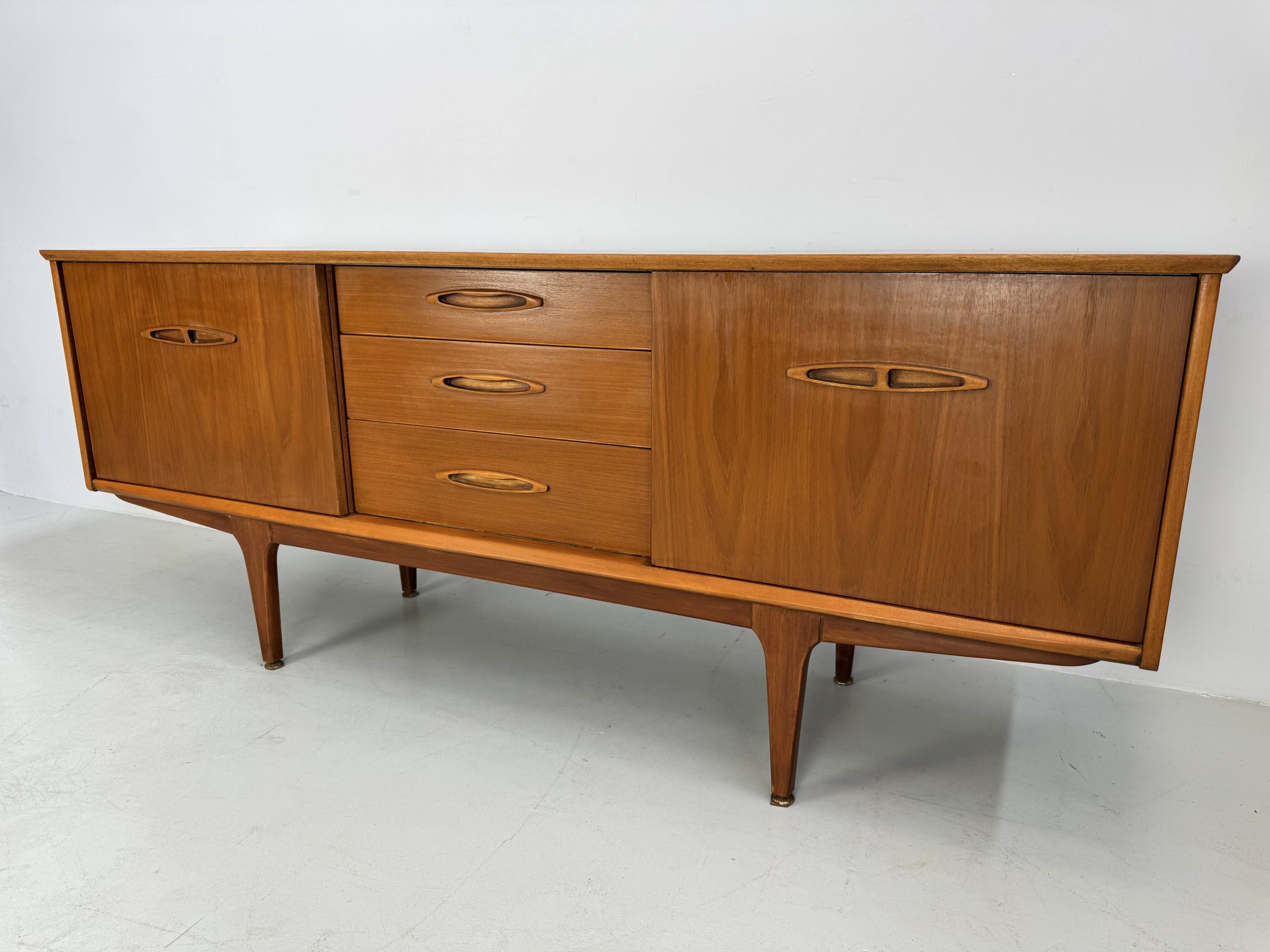Buffet vintage par Jentique