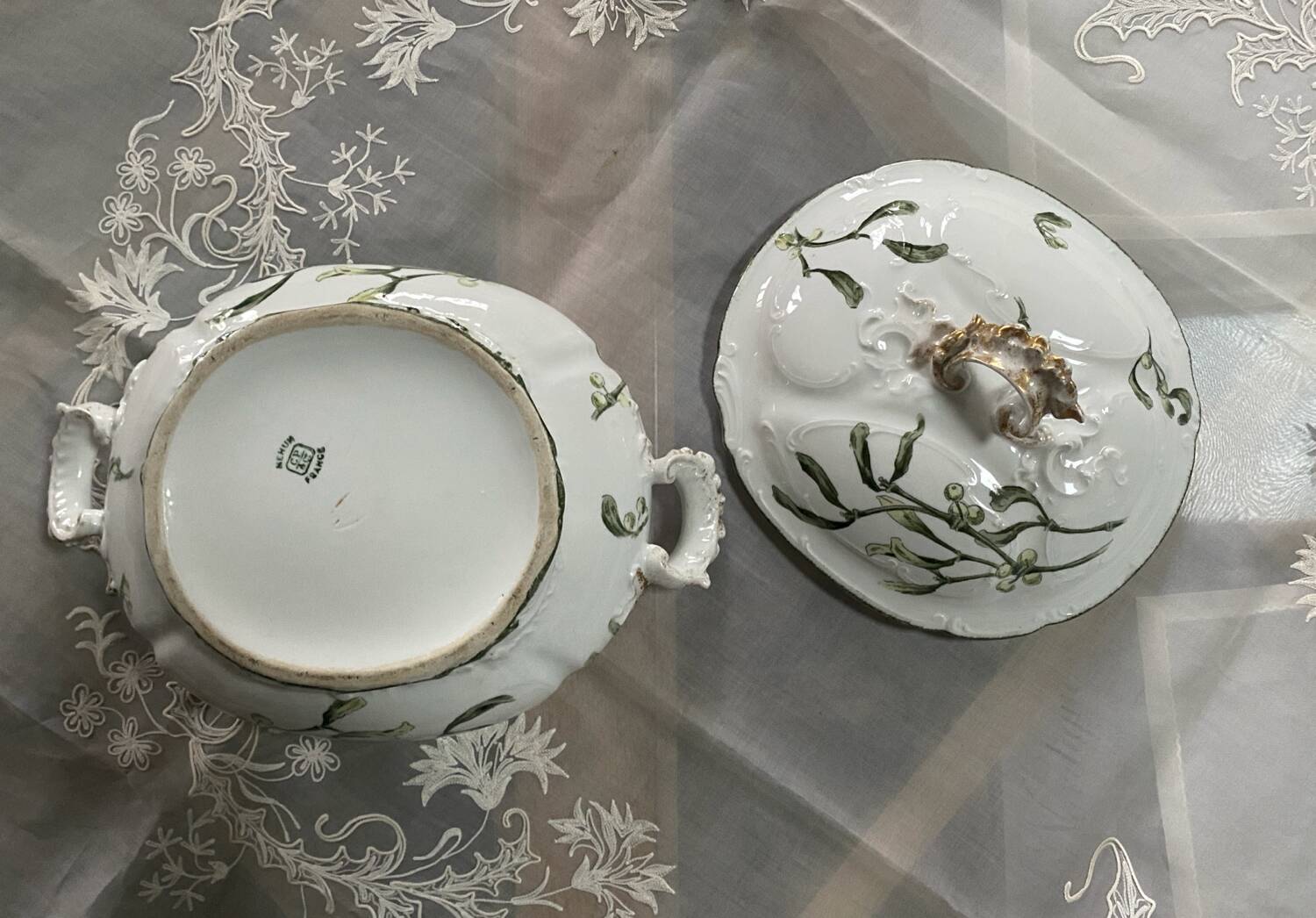 Porcelain vegetable dish Pillivuyt model Gui antique