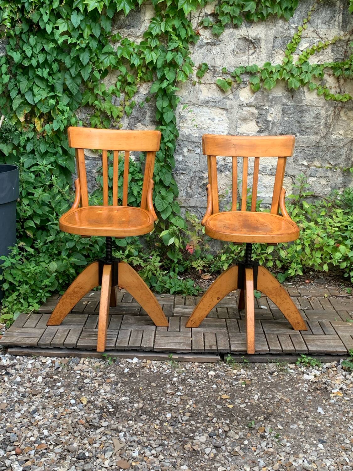 Pair of Baumann rotating screw chairs 1960