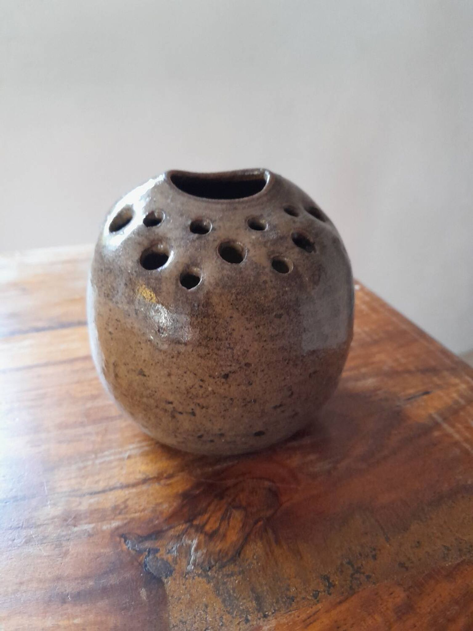 Vase pique fleur en céramique années 1970