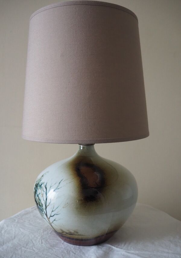 Lampe boule en céramique émaillée signée bossis et abat-jour en tissus