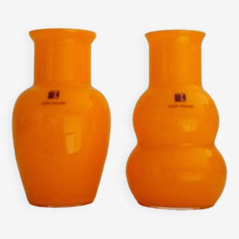Deux petits vases opaline orange Carlo Moretti Murano