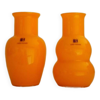 Deux petits vases opaline orange Carlo Moretti Murano