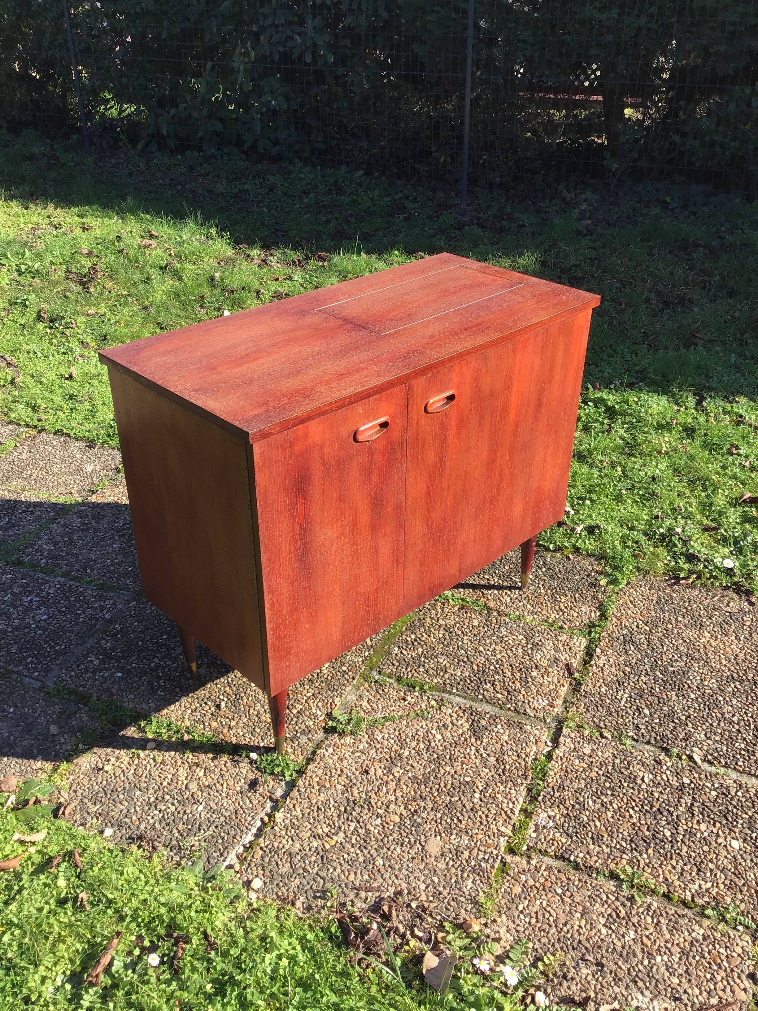 Vintage chest of drawers