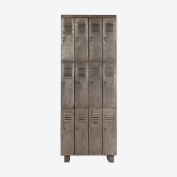 Metal lockers