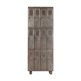 Metal lockers