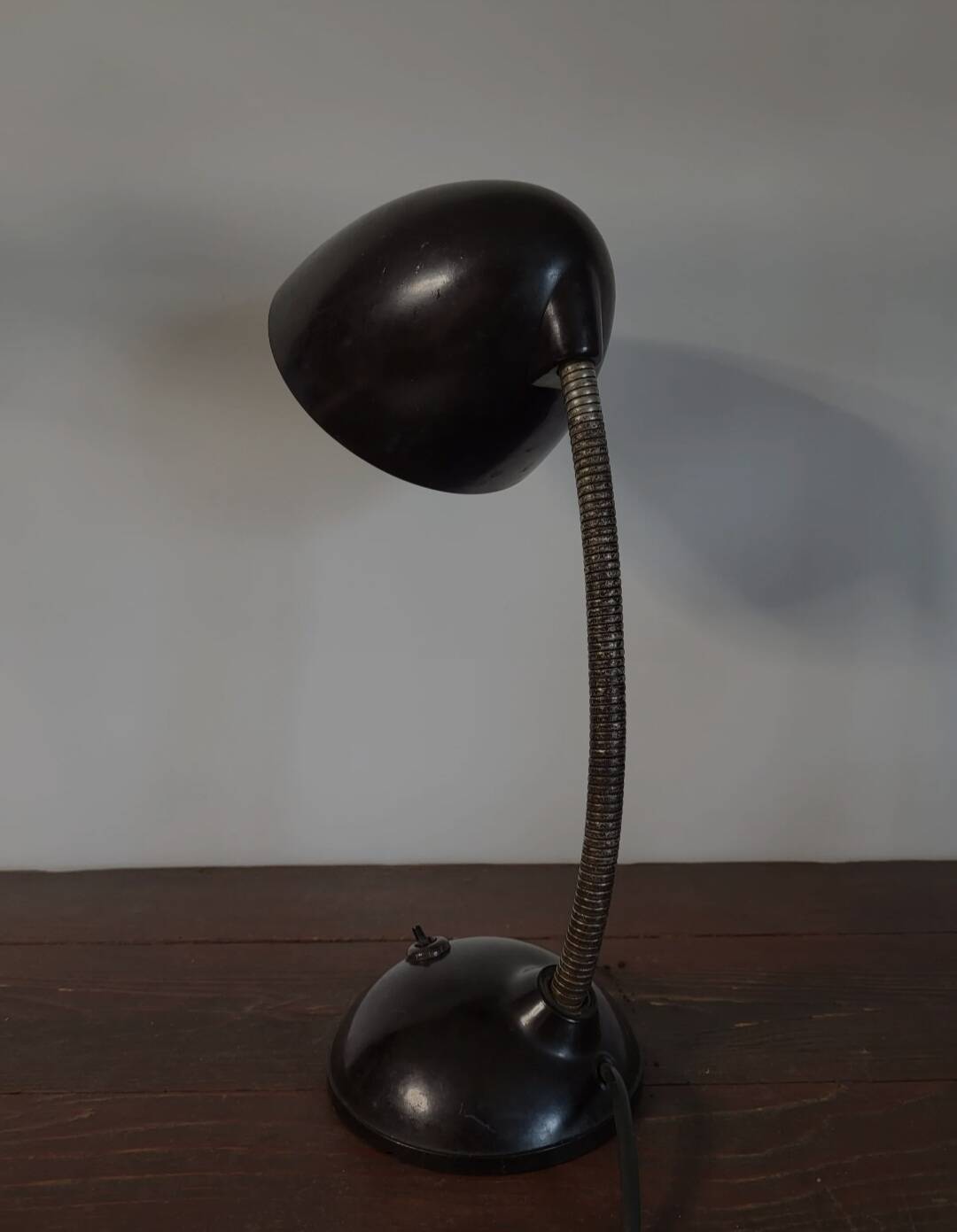 Industriële bureaulamp in bakeliet, E. K. Cole, jaren 30, Tsjechië.