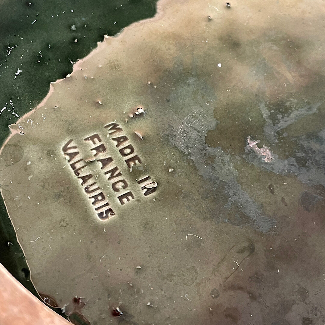 Empty vintage pocket Vallauris