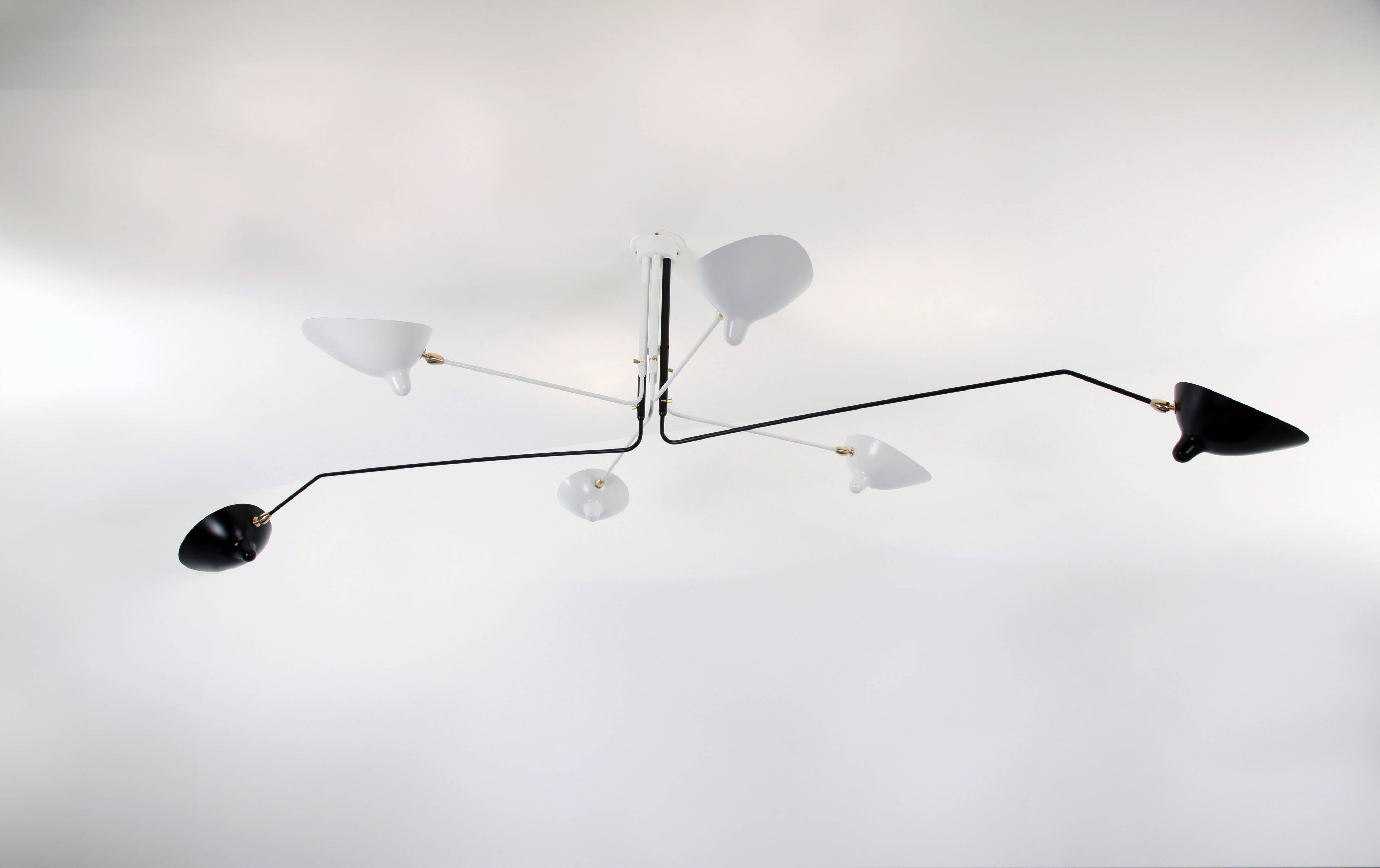 Plafonnier six bras pivotants