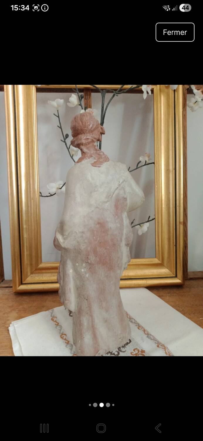 Statuette Louvre Museum Tanagra